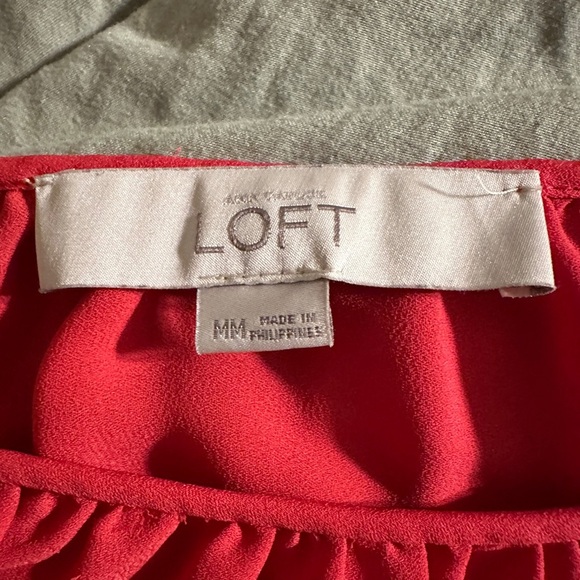 Ann Taylor Loft Sheer Tunic Blouse. - Picture 3 of 6